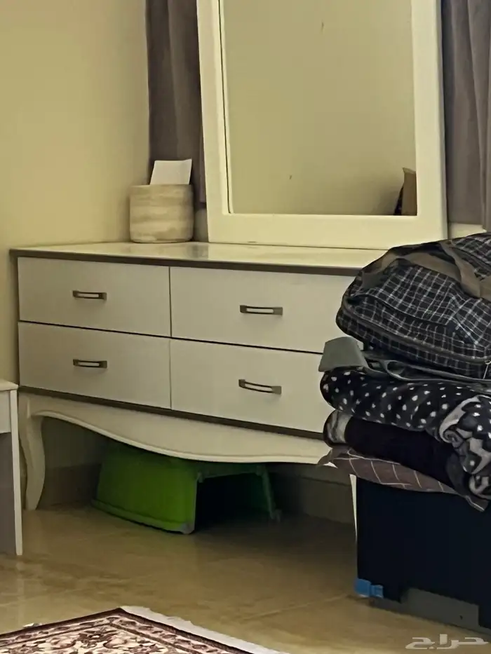 تسريحة مع مرايا 4 دروج مع الكرسي 0