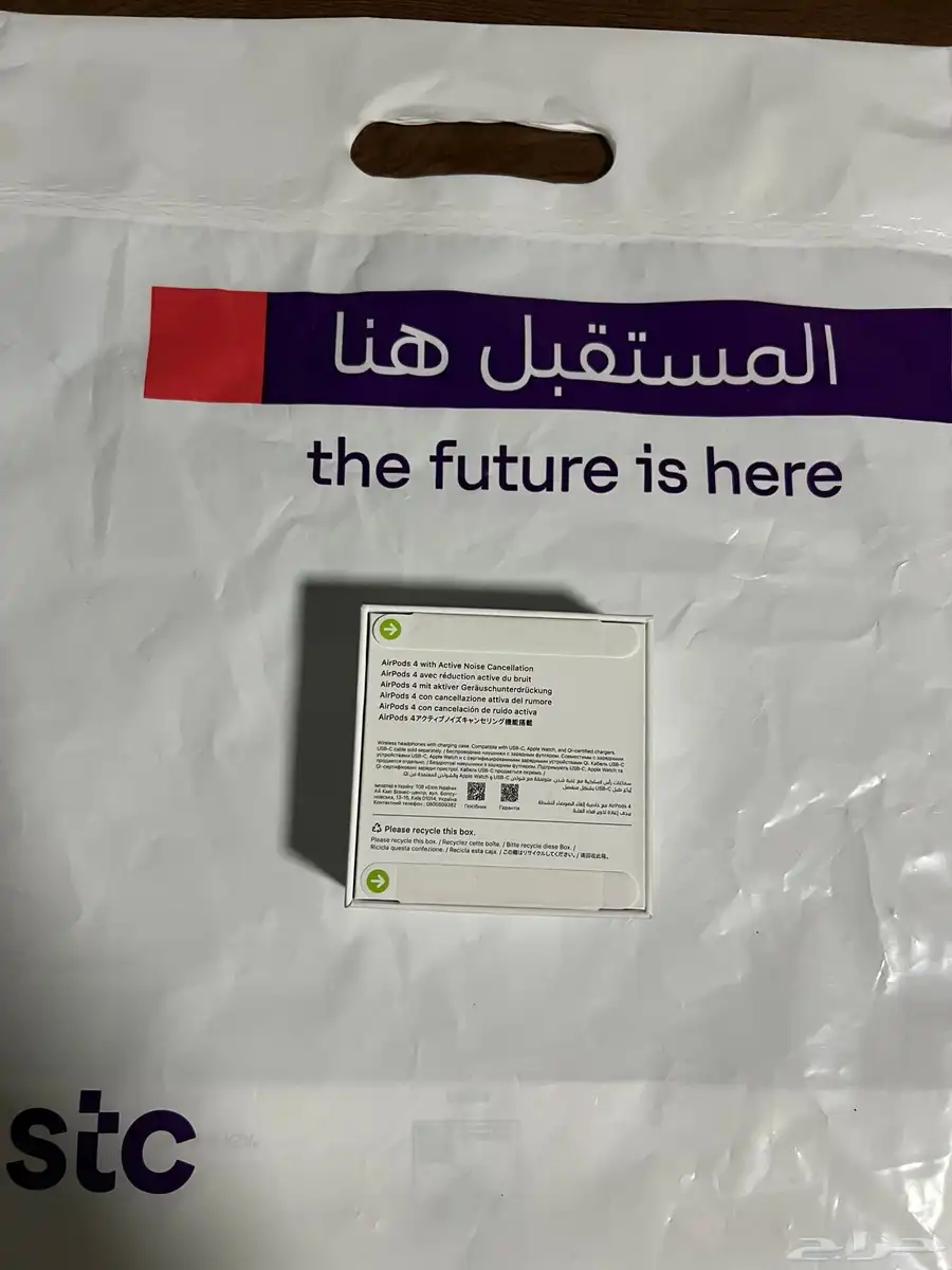 آيفون 16 برو أسود تيتانيوم 256GB جديد مع السماعة index