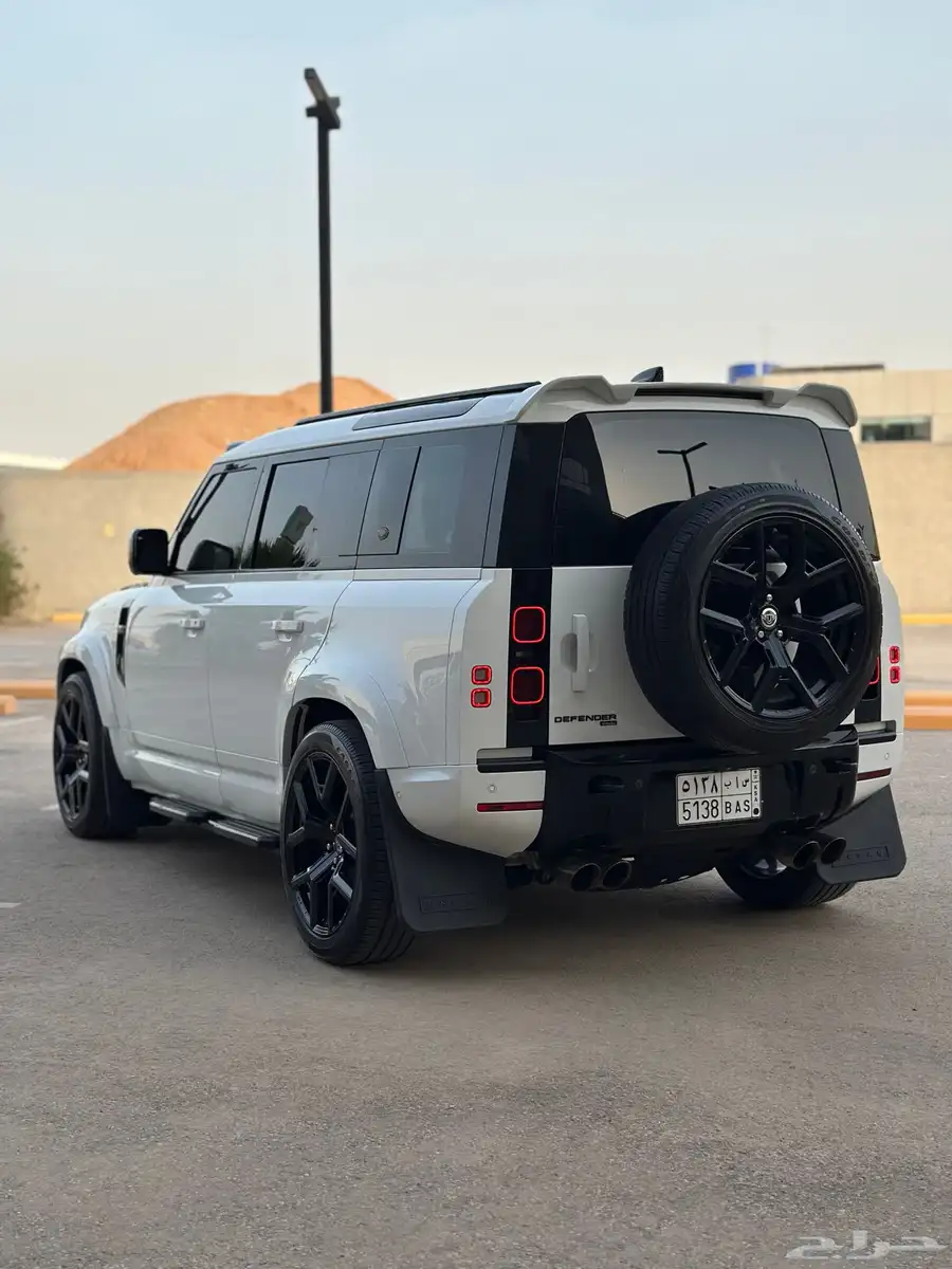 ديفندر HSE 2021 V6 اوربن index