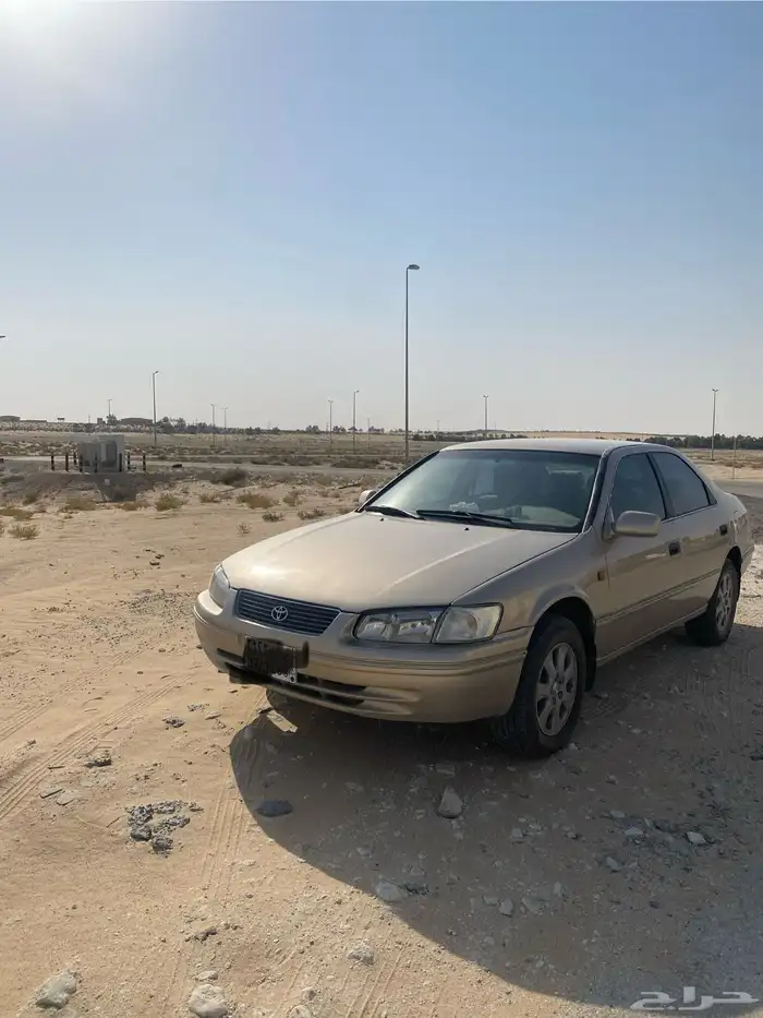 كامري نضيفه عل الشرط 1