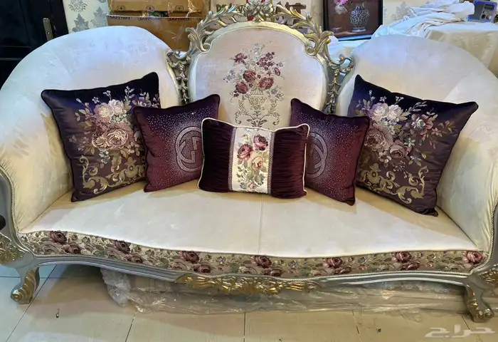 كنب تركي رائع طقمين للبيع 1