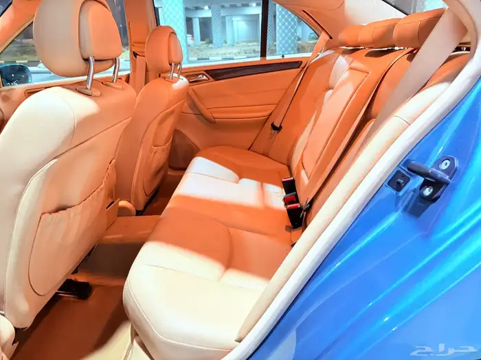 مرسيدس c200 2003 21