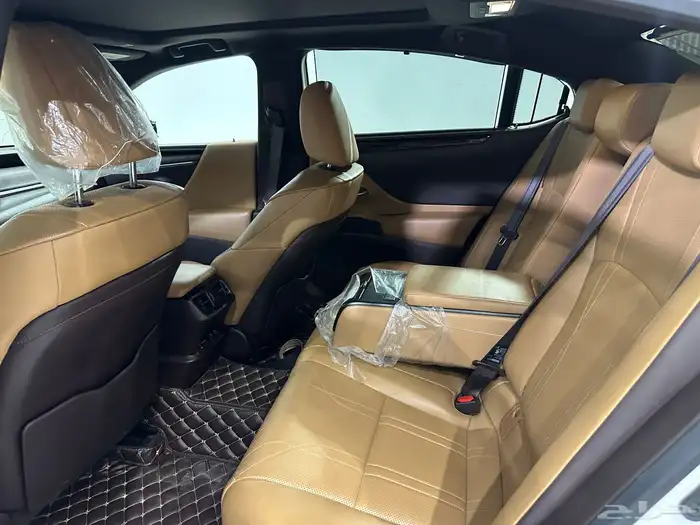 لكزس ES350 2021 فل كامل CC 12
