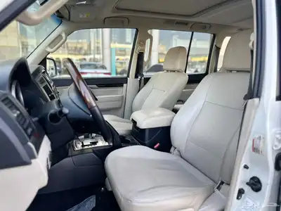ميتسوبيشي باجيرو موديل 2019 البيع 47000 الف 13