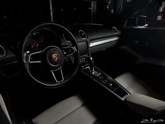 اجمل 2021 Porsche 718 Boxster شبه جديده وبسعر مميز 15