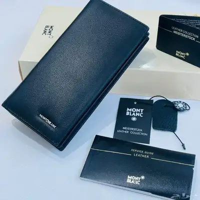 محافظ ماركة درجة اولى 24