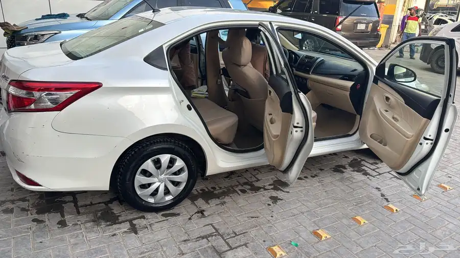 Toyota Yaris E 2017 index