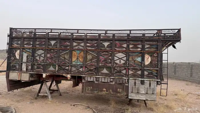 صندوق لوري خشب بوز مرسيدس 1