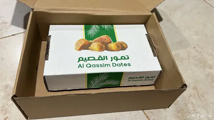 للبيع كراتين جديدة مناسبه للتمر أو للمتاجر 4