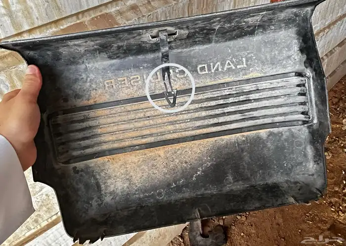 غطاء ونش لاندكروزر 1