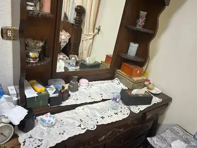 غرفة نوم خشب نضيف 4