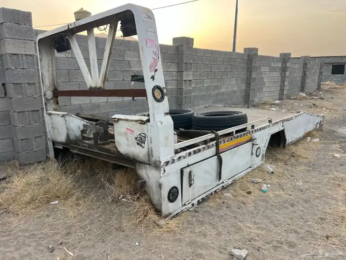 صندوق سطحه للبيع 0