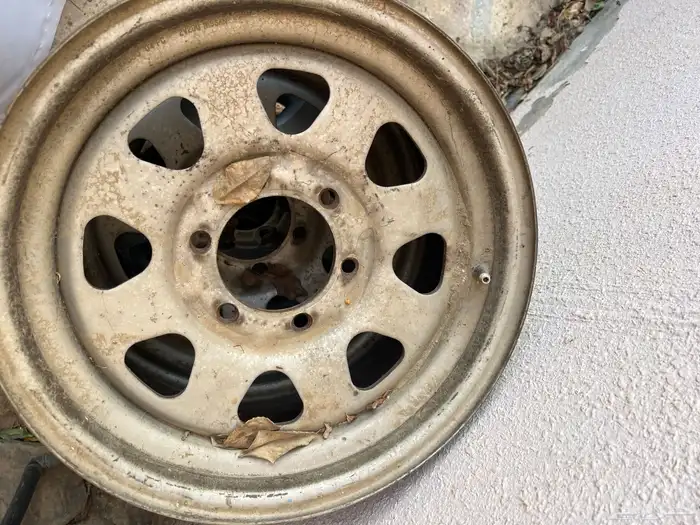 جنوط نيسان 2