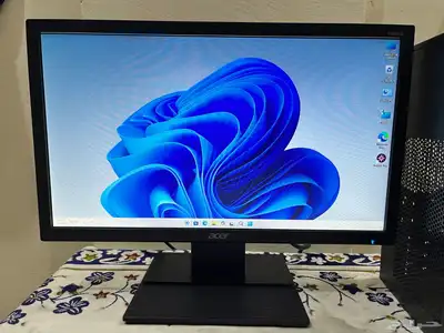 كمبيوتر مكتبي Acer Veriton ES2710G 2