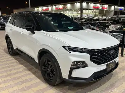 فورد تيرتوري موديل 2024 بلاك ديشن 2