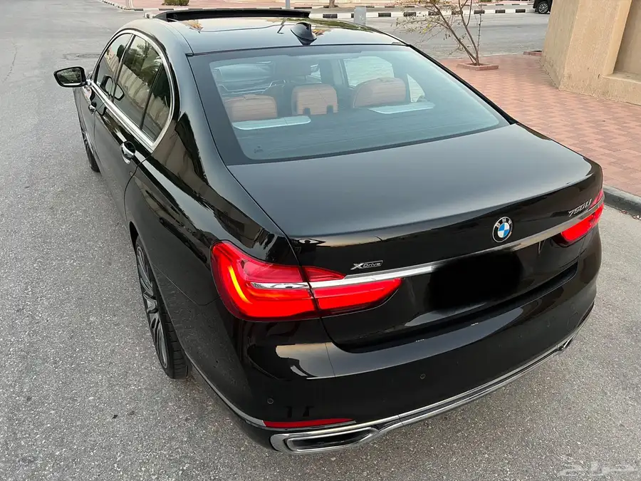 بي ام دبليو ( 750 LI )موديل 2016 مخزن صيانات وكاله شبه جديد index