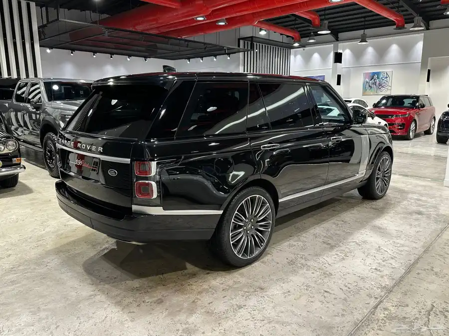 رينج روفر Vogue Autobiography LWB موديل 2019 ماشي 86.527 كم index