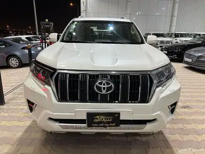 تويوتا برادو موديل 2018 نضيف 6 سلندر 0