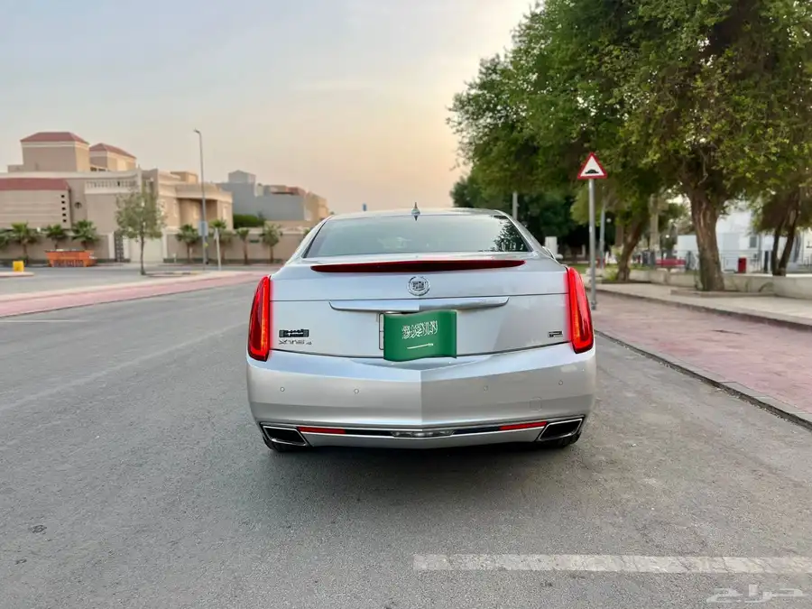 كاديلاك XT5 بلاتينيوم تنفس طبيعي 6 سلندر محركات جدا مظيفه index