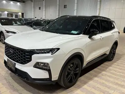 فورد تيرتوري موديل 2024 بلاك ديشن 3