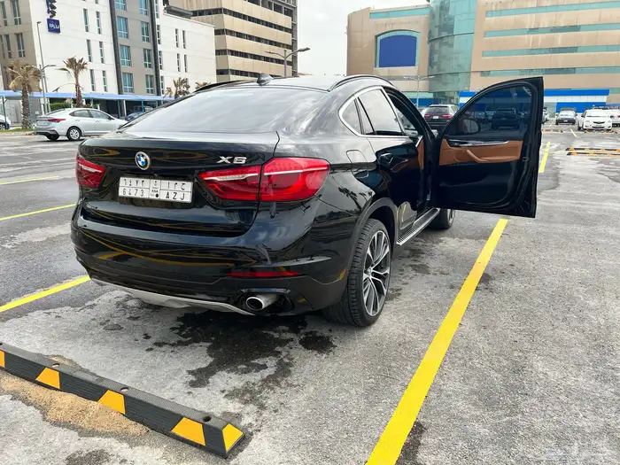 للبيع BMW X6 موديل 2015 البيع مستعجل 3