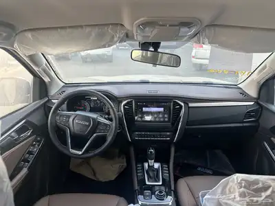 ايسوزو MUX 2024 6
