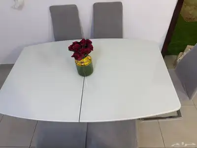 طاولة طعام 0