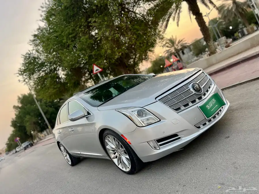 كاديلاك XT5 بلاتينيوم تنفس طبيعي 6 سلندر محركات جدا مظيفه index