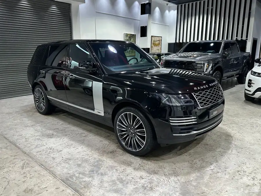 رينج روفر Vogue Autobiography LWB موديل 2019 ماشي 86.527 كم index