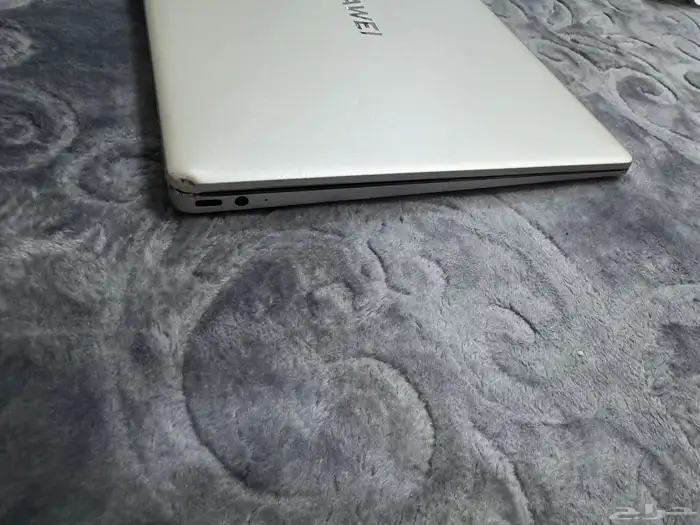 هواوي ميت بوك 13 معالج i7 الرام 16GB 7