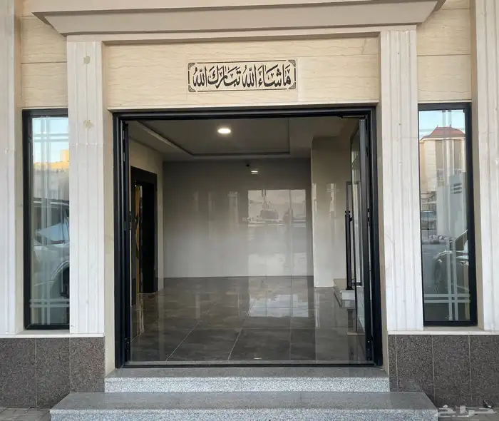 شقق للايجار vip الشعلة( الفاخرية) السعر 30 الف ريال ( عوائل) 6