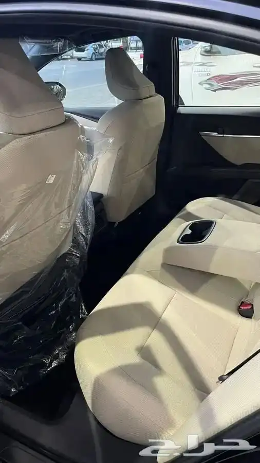 كامري LE 2025 اسود داخلي بيج بنزين سعودي 8