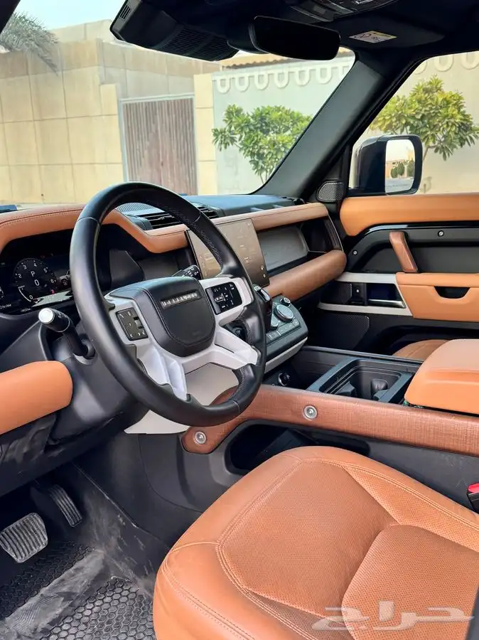 Land Rover Devender 2023 index