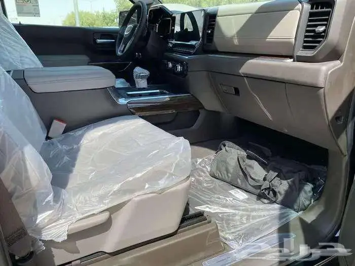 جي ام سي سييرا 2025 الفيشن 7