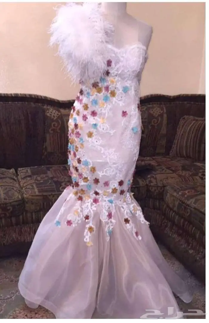 خياطة فساتين سهره بكل دقه 8