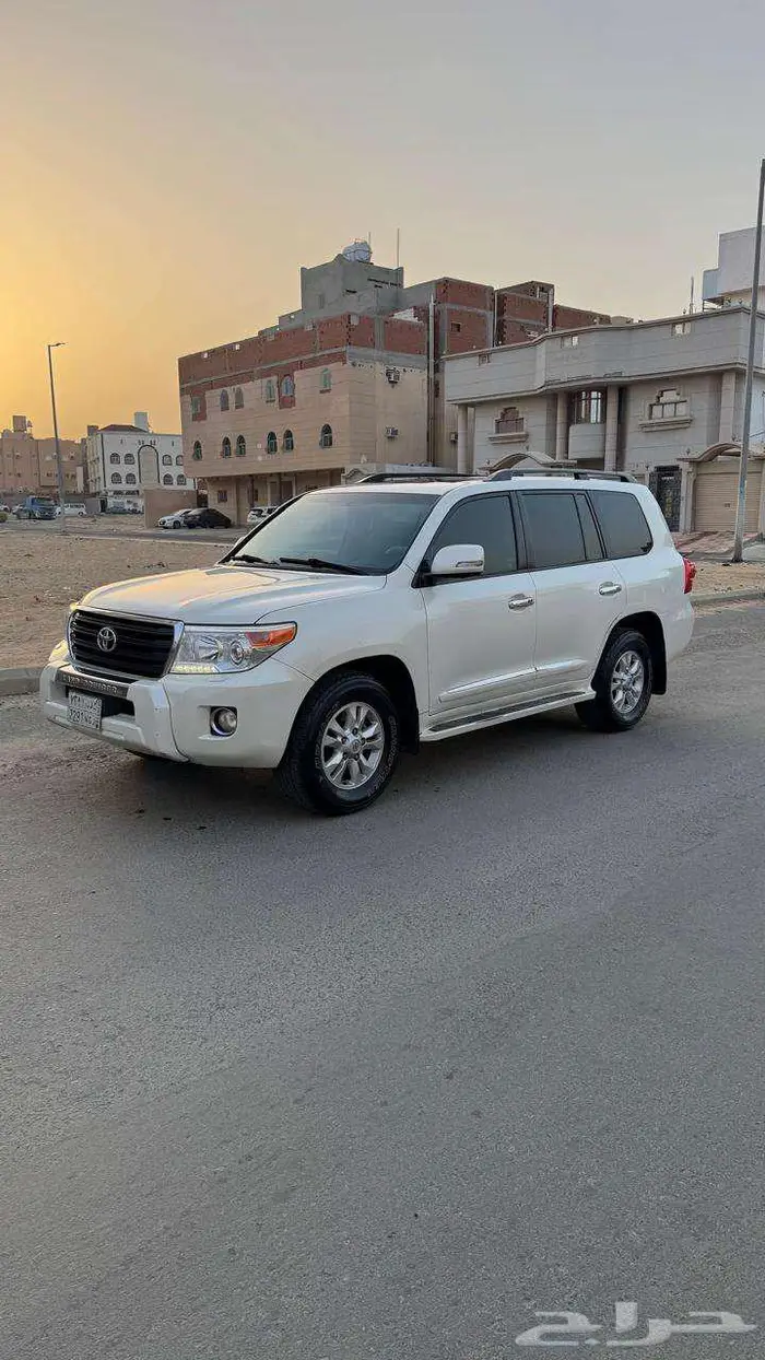 لاندكروزور 2015 GXR.V6 26