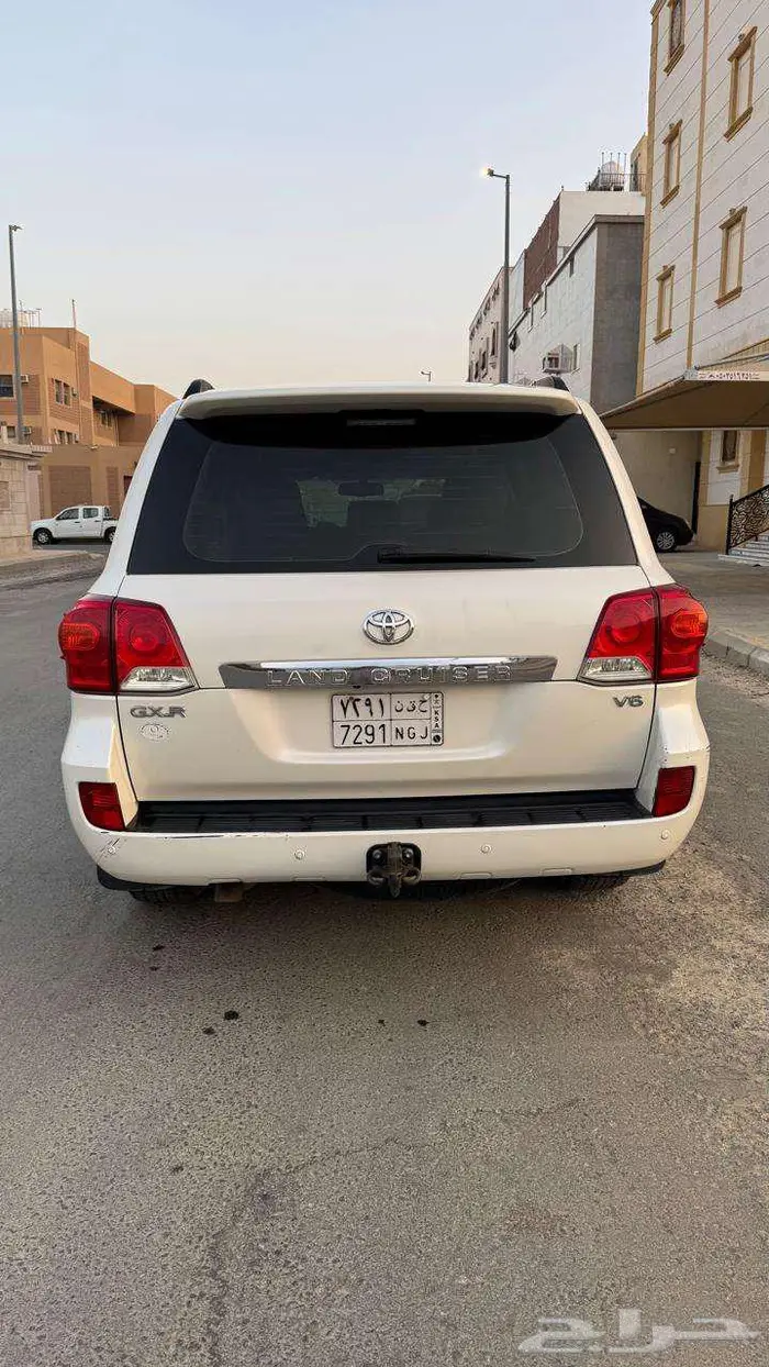لاندكروزور 2015 GXR.V6 17