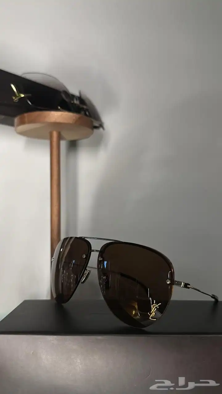 SAINT LAURENT CLASSIC 11 M  سان لوران كلاسيك index