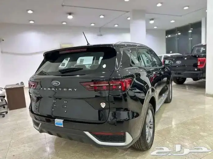 فورد تيرتورى امبيانتي اسود 2025 - FORD TERRITORY AMBIENTE 3