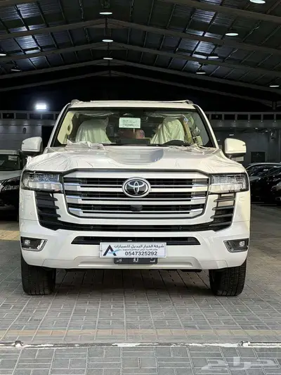 لاندكروزر جي اكس ار رقم 4 أبيض بنزين 2025 اقل سعر كاش واقساط 6