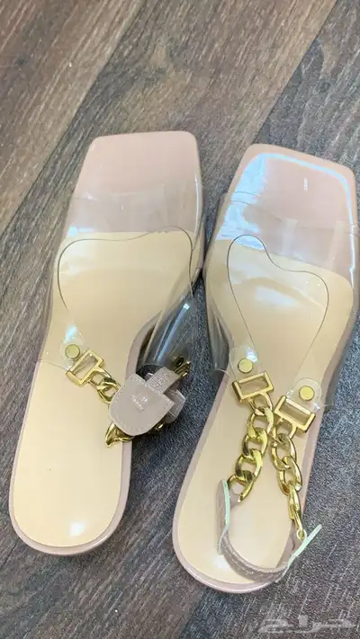كعب نسائي جميل 2