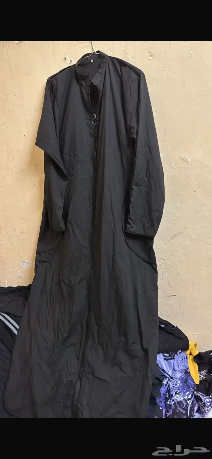 عبايات مستعملة شبه جديذة 33