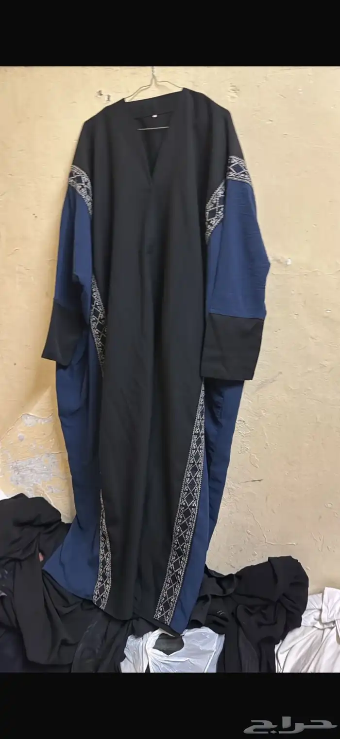 عبايات مستعملة شبه جديذة 24