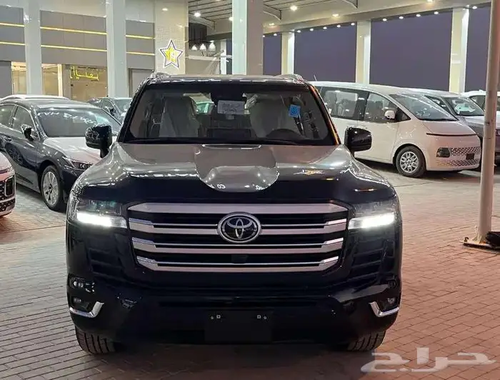 تويوتا لاندكروزر GXR3 ديزل 2025 اصفار سعودي 14