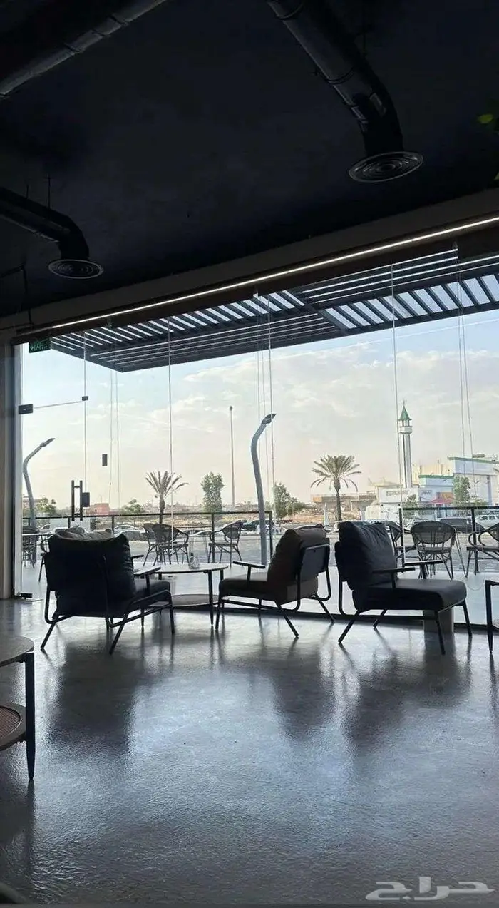لمحبي الاستثمار بعالم القهوة مقهى للتقبيل في خميس مشيط 3