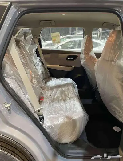 نيسان اكس تريل دبل 5 مقاعد 2025 كاش واقساط 4