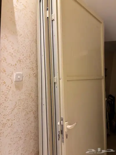 باب المنيوم مستعمل 3