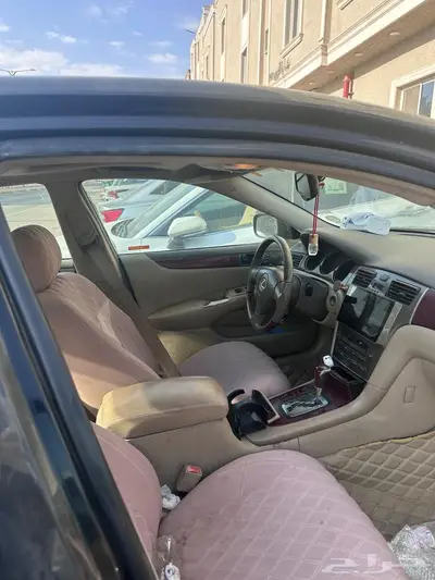لكزس اي إس 2002 3