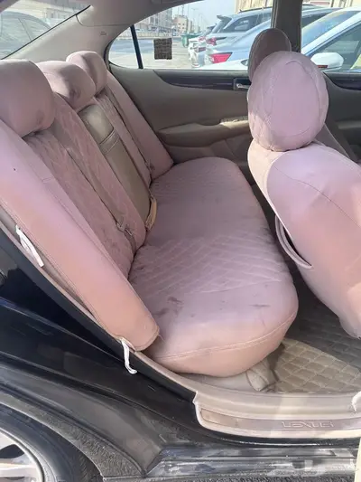 لكزس اي إس 2002 11