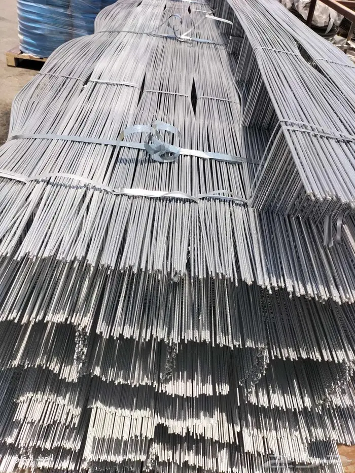 شبك معدني. سلم البلوك الاسمنتى المجافن 18